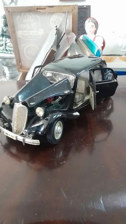 Citroën 1952 escala 1/18
