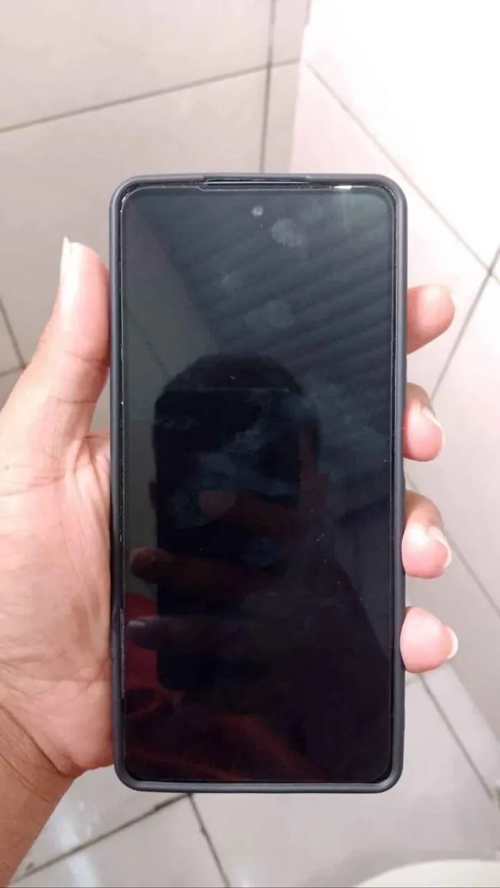 Moto G75 2 meses