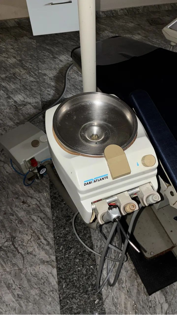 Cadeira odontológica Dabi Atlante completa - Foto 2