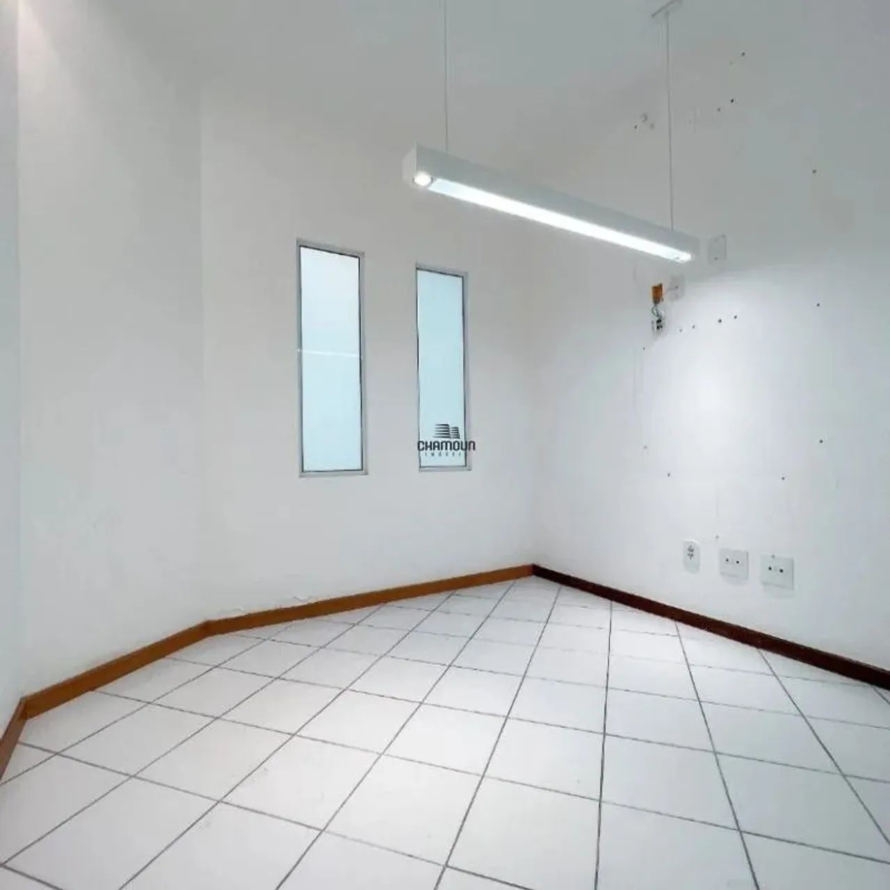 Loja com 40 M² com excelente localização no Centro de Guarapari. - Foto 3