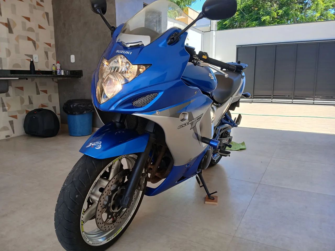 Suzuki GSX 650F - 2 dono.  Manual e chave reserva.  - Foto 4