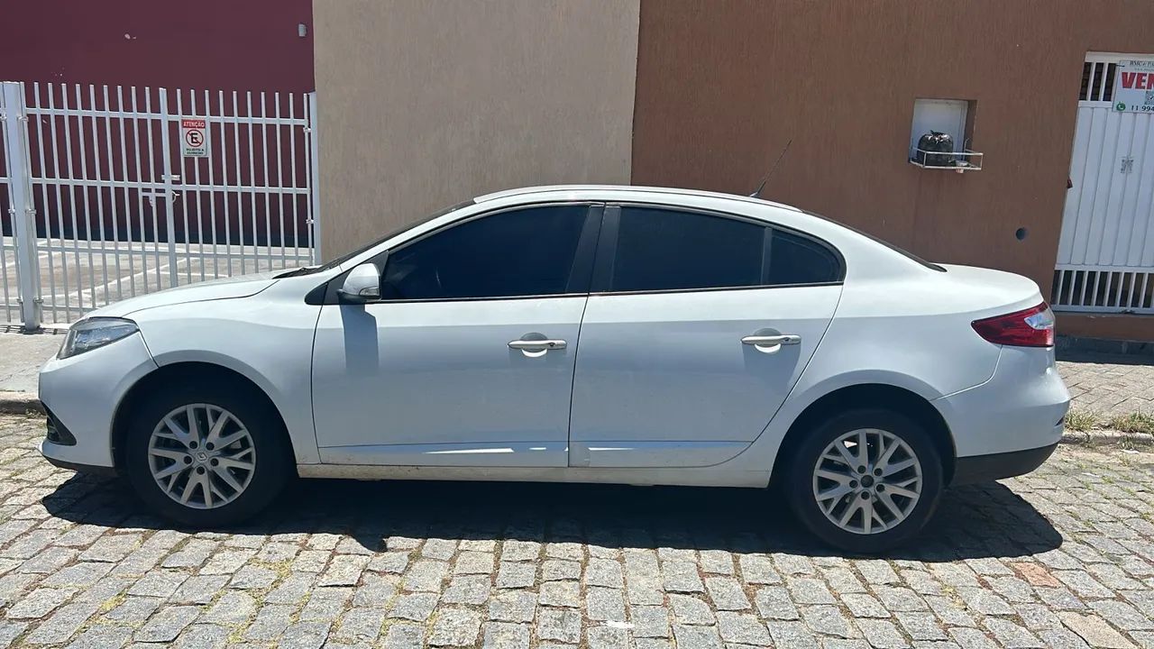 Carro Fluence Dynamique  - Foto 4