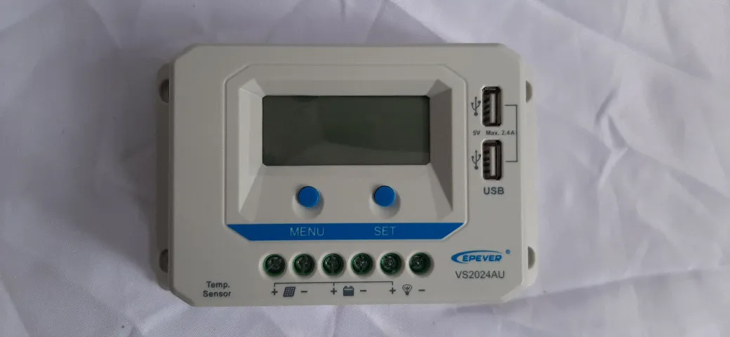 Controlador de carga PWM 20A Epever