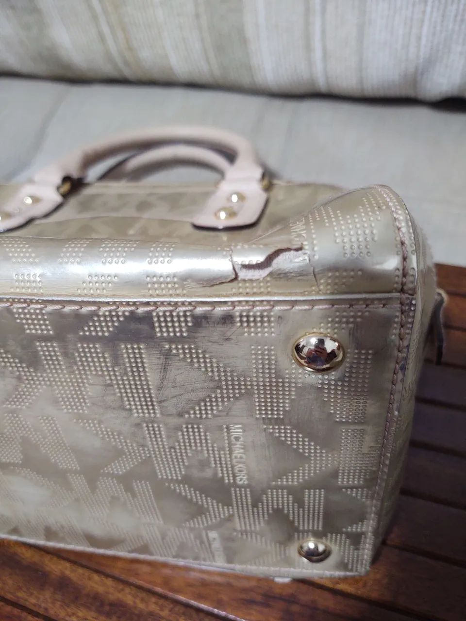 Bolsa Michael Kors Dourada Original - Foto 4