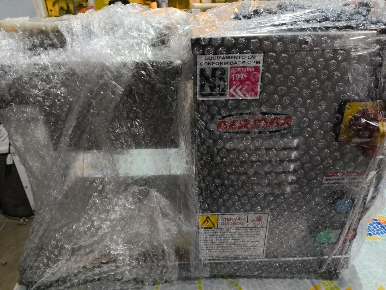 Amaciador de Carne Novo na Caixa 