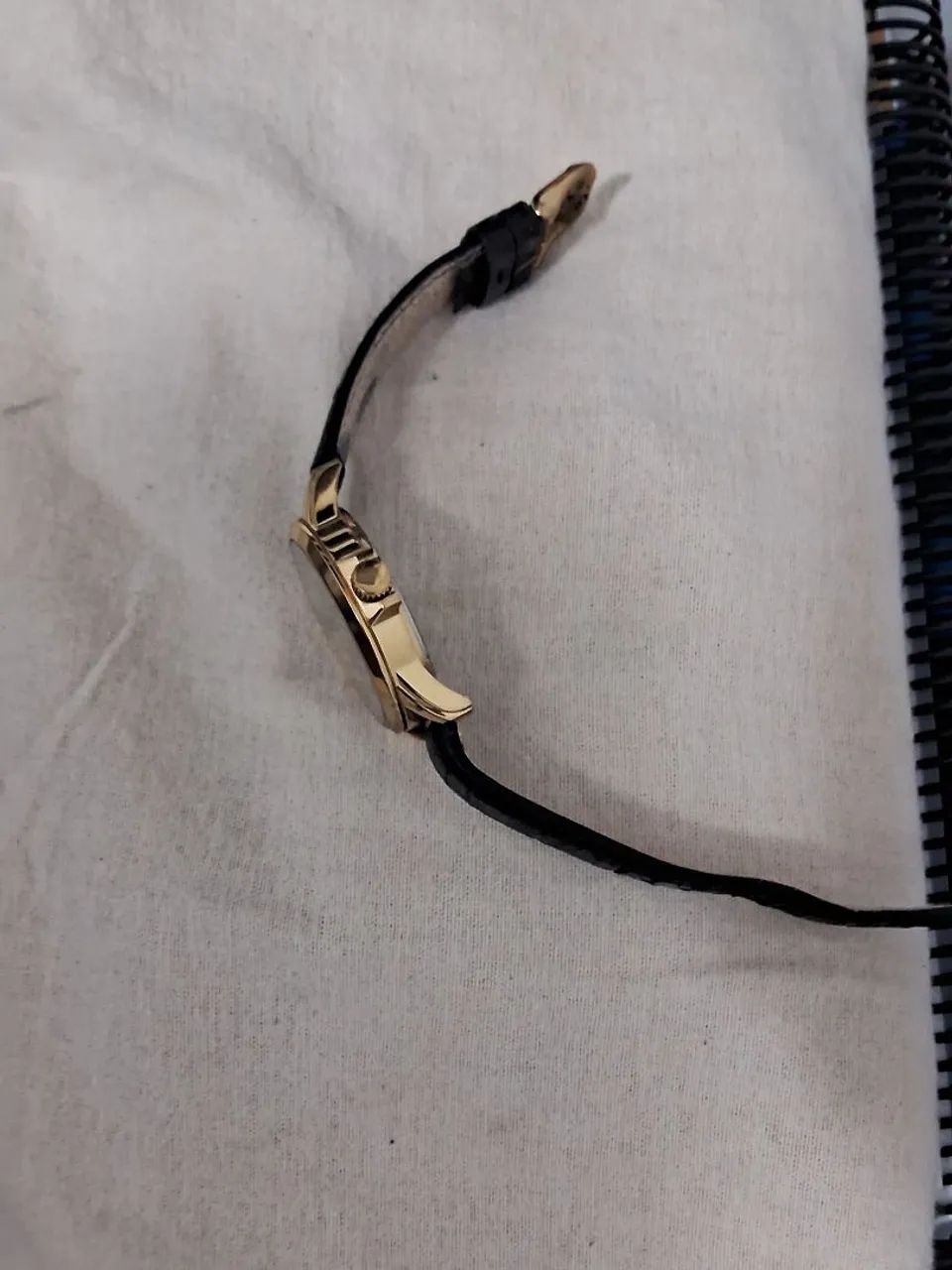 Relógio Technos Dourado com Pulseira de Couro - Foto 4