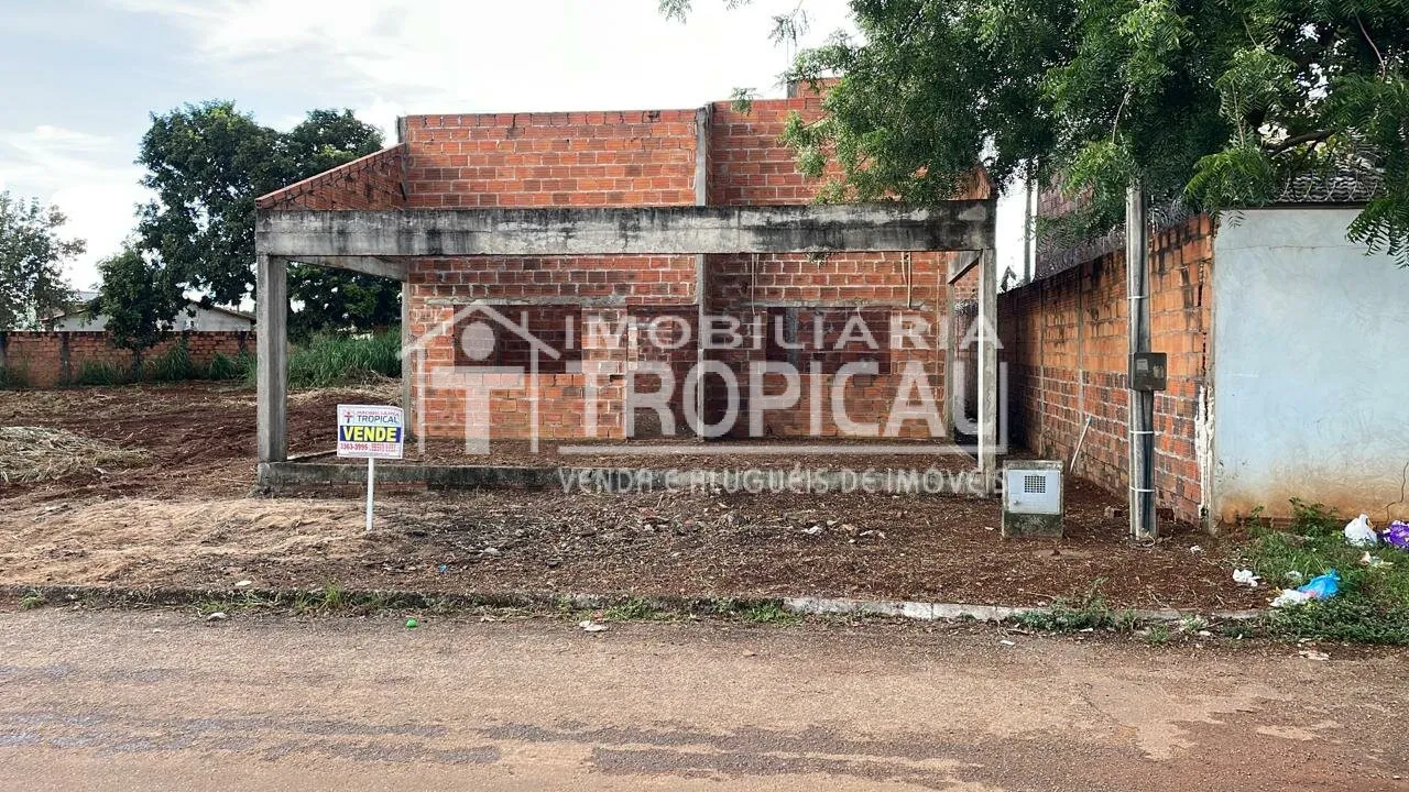 Vende-se construção inacabada no setor nova capital em Porto Nacional-To.