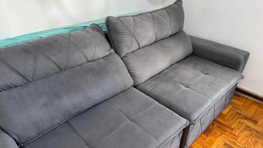 Sofá Cinza 2 Lugares Reclinável - Espaçoso e em ótimo estado! - Foto 2