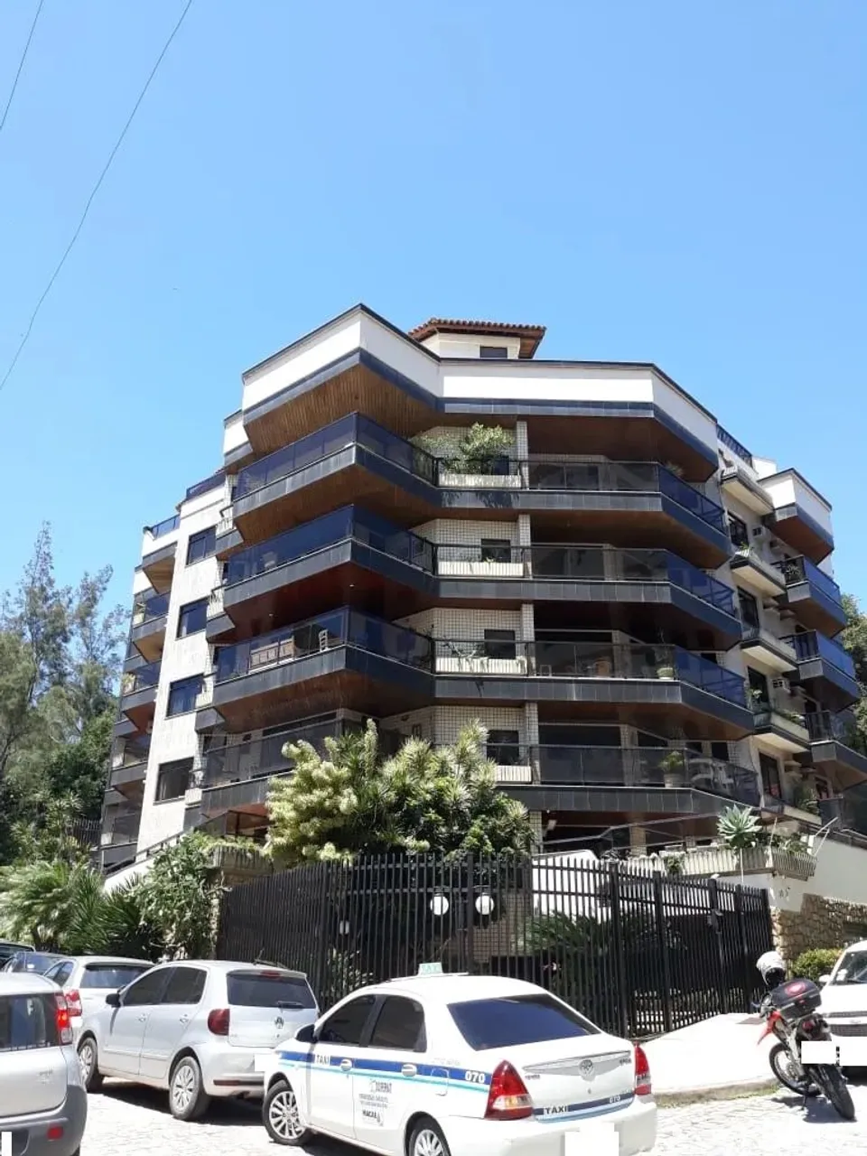 Apartamentos para venda ou locação na Imbetiba em Macaé/RJ, 04 Quartos c/ 290m2, Garagem e