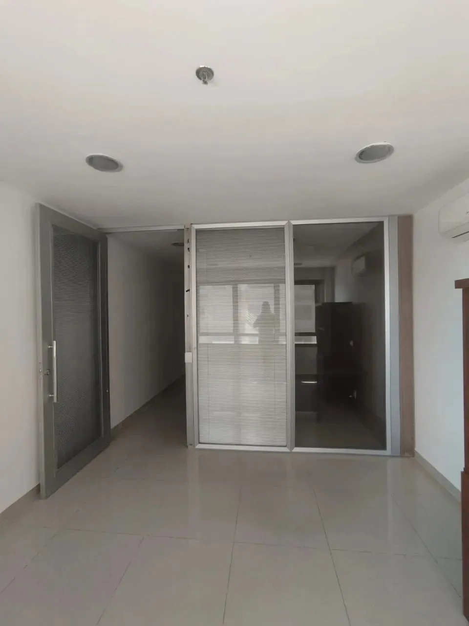 Linda sala comercial com 29m2 no Nova América Offices em Del Castilho - Rio de Janeiro - R