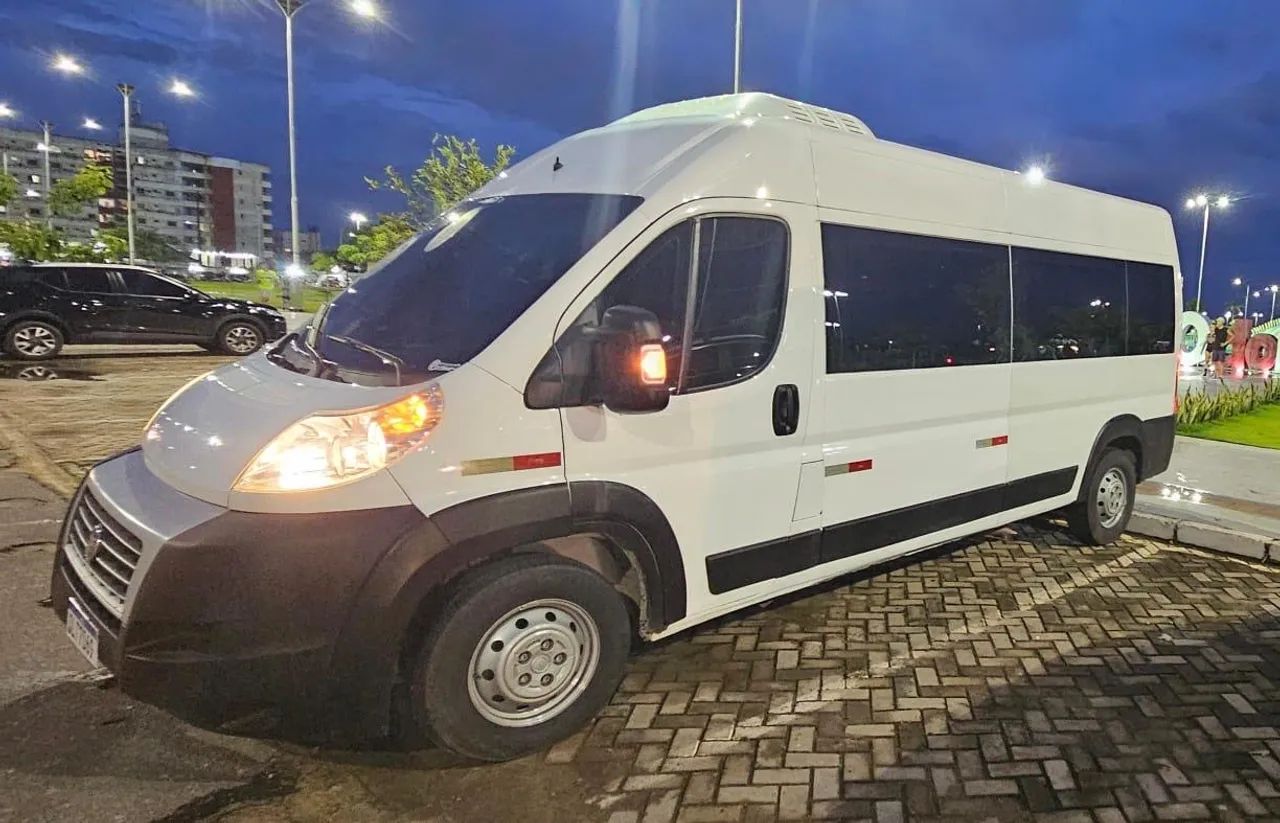 VAN (16 lugares) - FIAT - DUCATO 2021