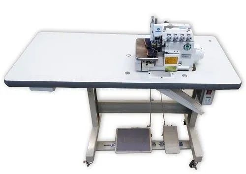 Máquina de Costura. Overlock Completa