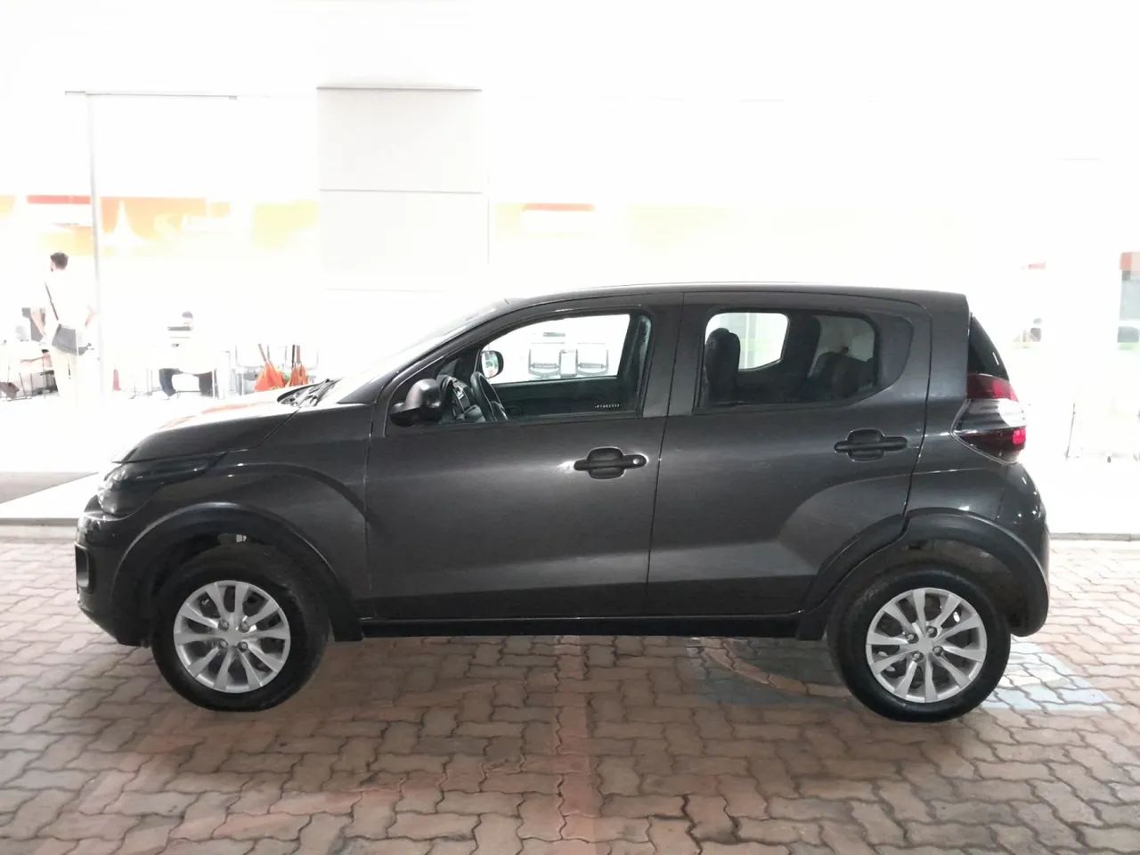 Fiat Mobi 2023 1.0 evo flex like. manual - Foto 2