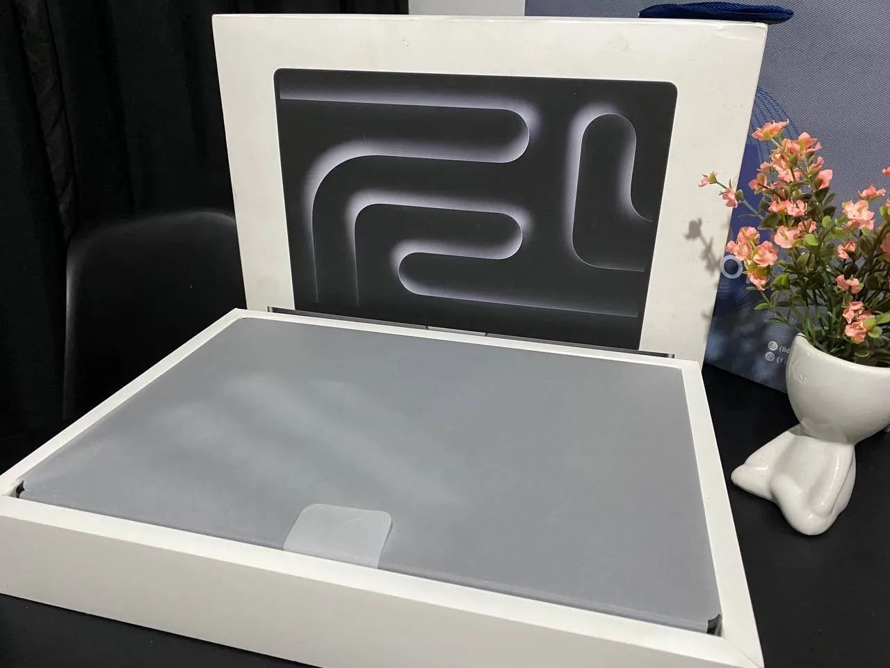 MacBook Pro M3 36GB/ 512SSD - Foto 3
