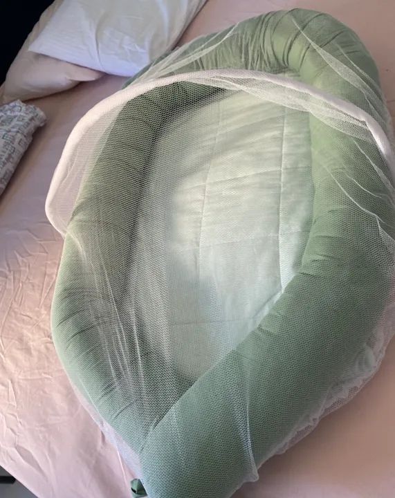 Ninho para Bebê com Mosquiteiro - Semi Novo