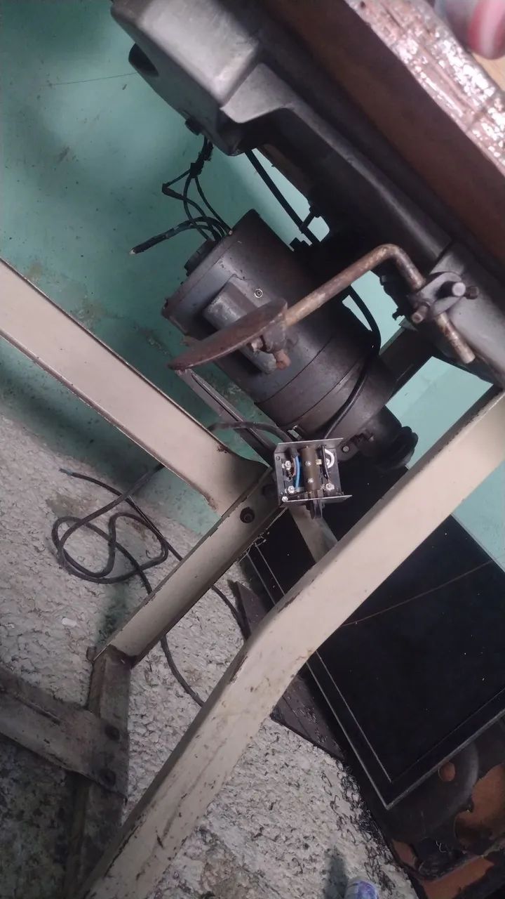Motor para máquina de costura ?