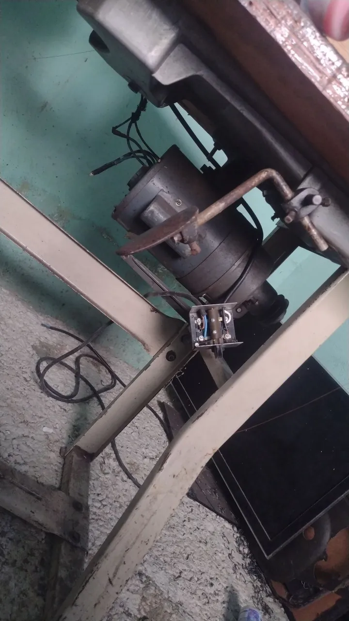 Motor para máquina de costura ?