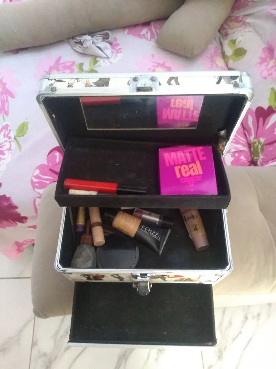 Maleta de Maquiagem Ruby's - Foto 2