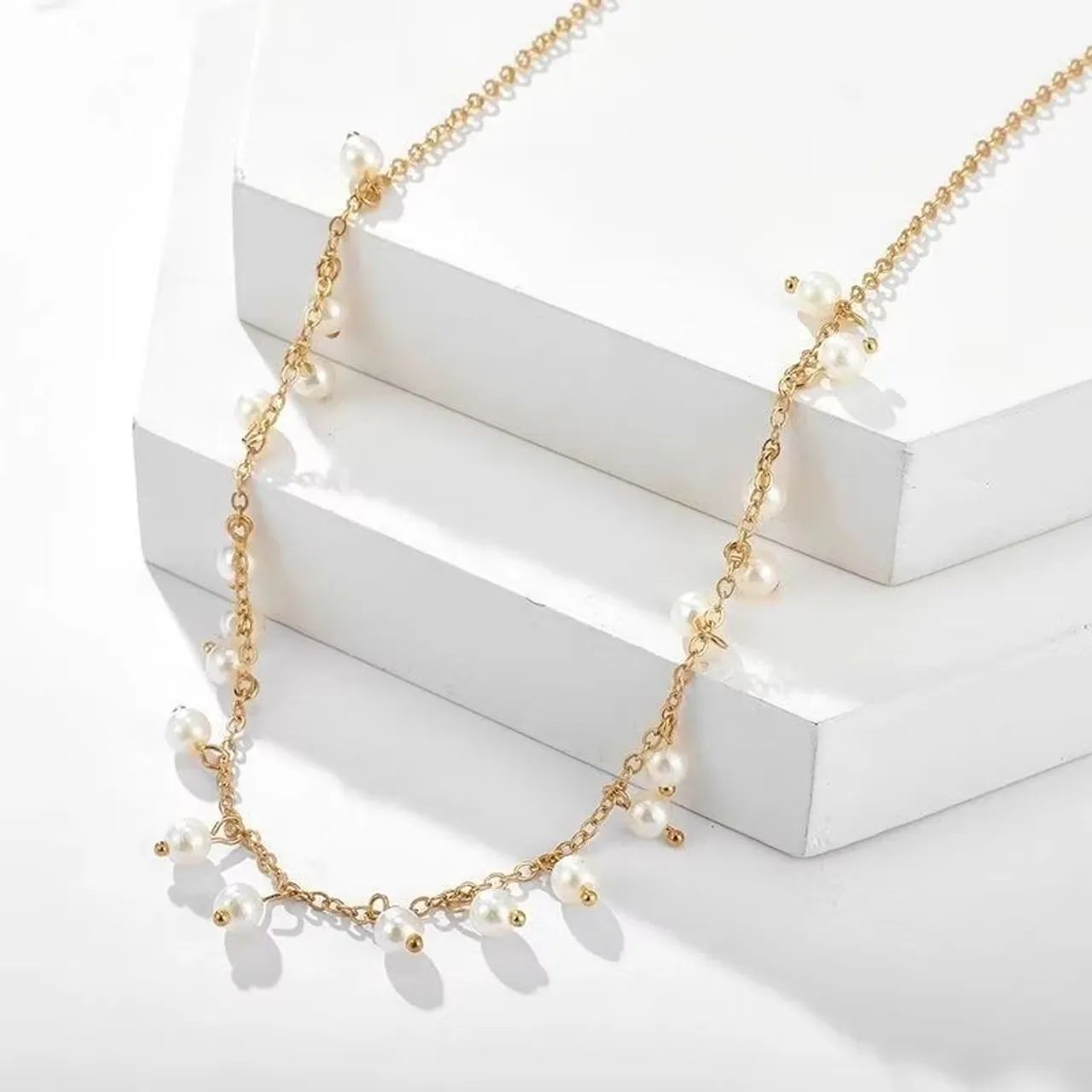 Colar mini pérolas dourado folheado a ouro 24k