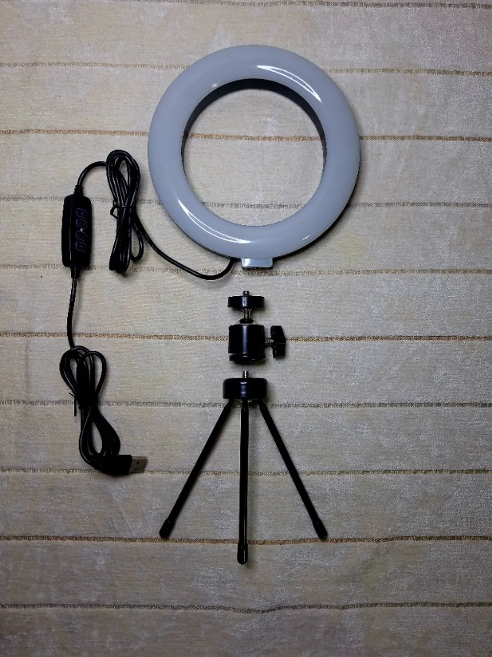 Ring Light para iluminar suas Fotos e Vídeos - com suporte de celular
