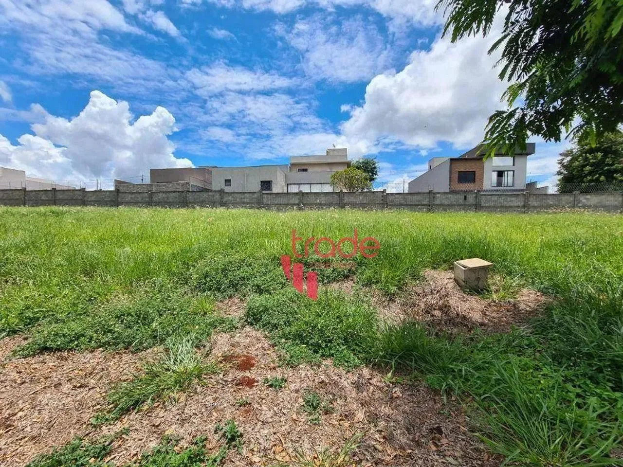 Terreno à Venda no Bairro Residencial Terras de Santa Martha Lote Misto em Ribeirão Preto.