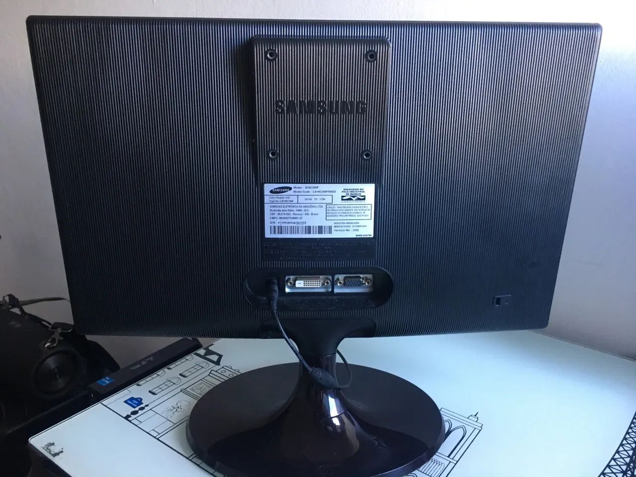 Troco por violão - Monitor Samsung - Ls19 pulgadas - Foto 3