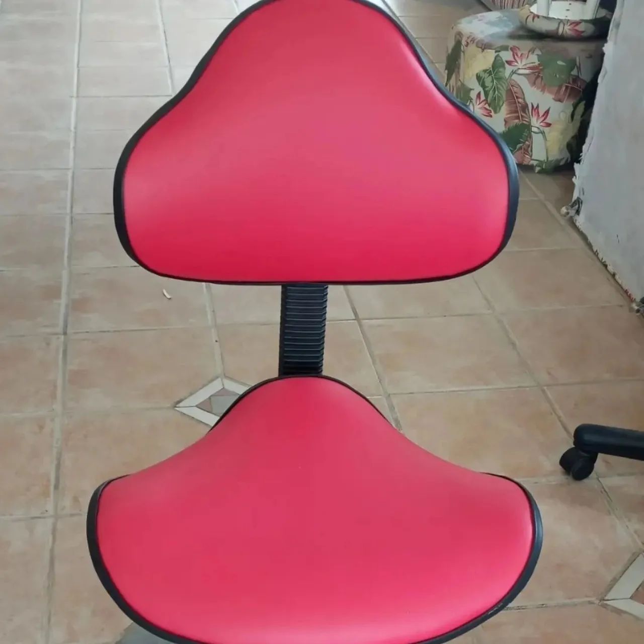 REFORMA DE CADEIRA:: ESCRITÓRIO EM GERAL - Foto 5