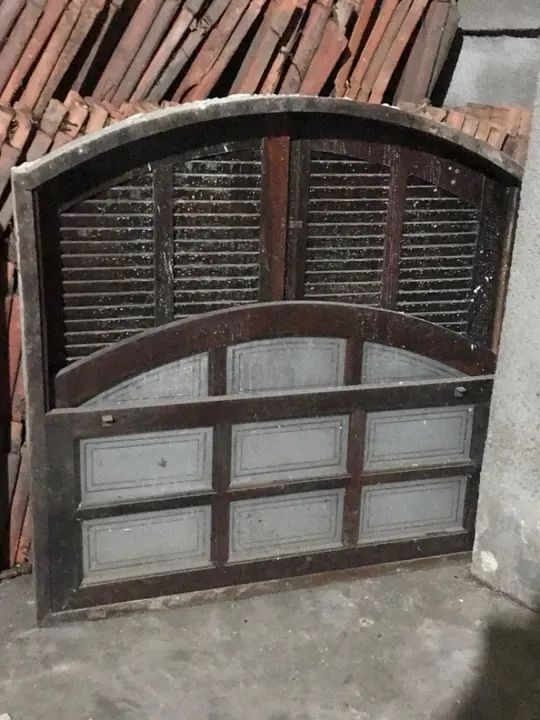 2 Janelas de madeira maciça estilo colonial - Foto 3