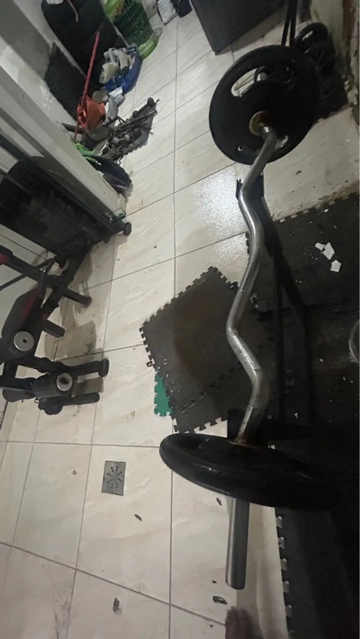 Aparelho de musculação completo para treinos em casa - Foto 4