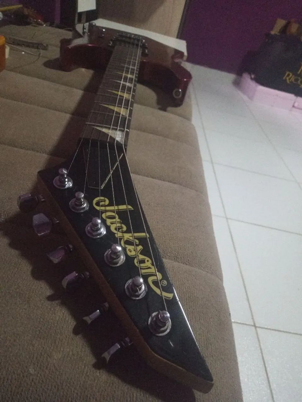 Guitarra Jackson ponte fixa  Unica - Foto 3