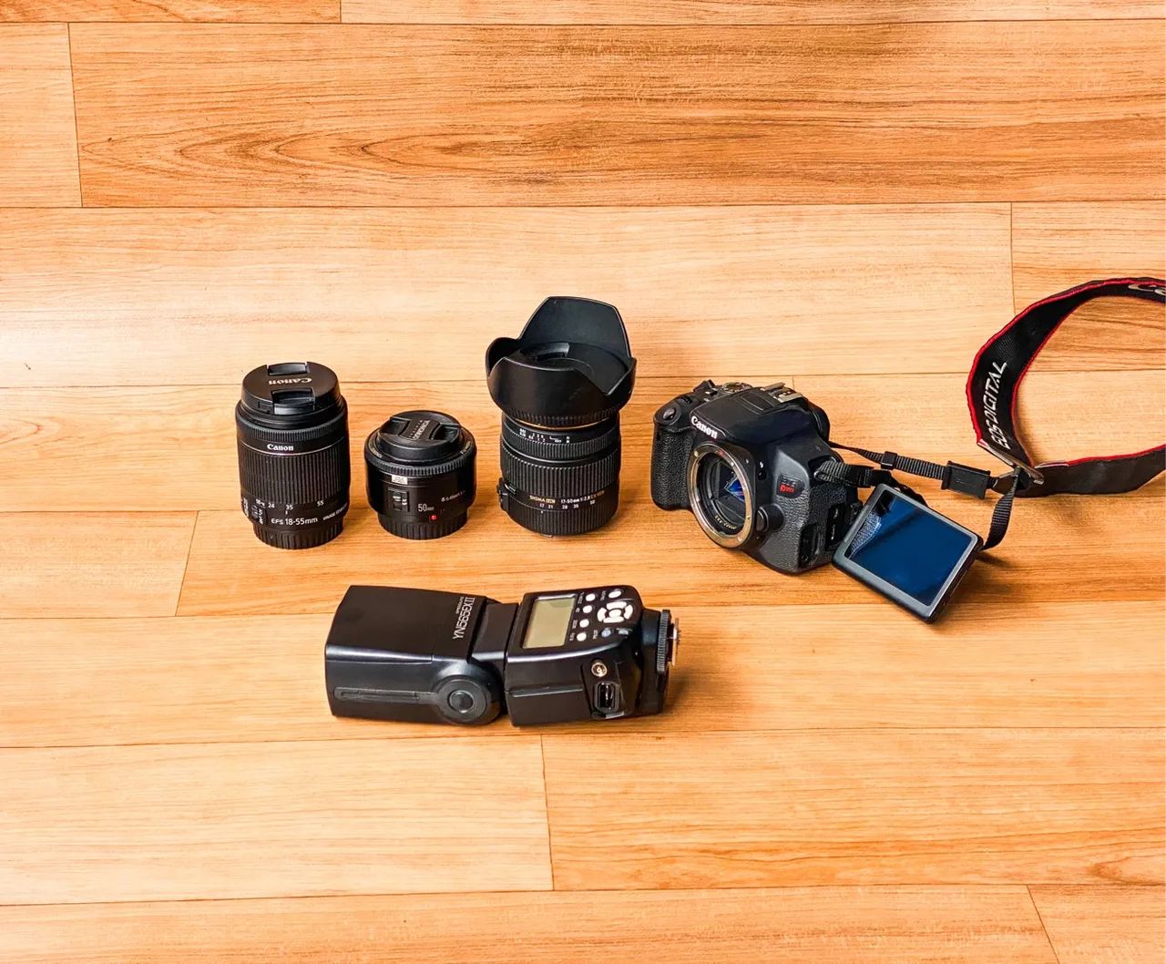 Canon T5i com 3 Lentes e Flash