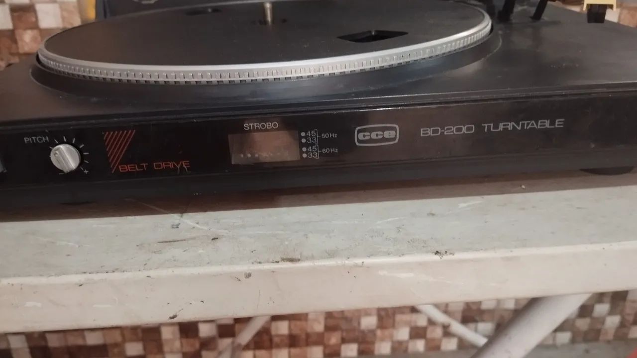 Toca discos CCE BD200 - Foto 5