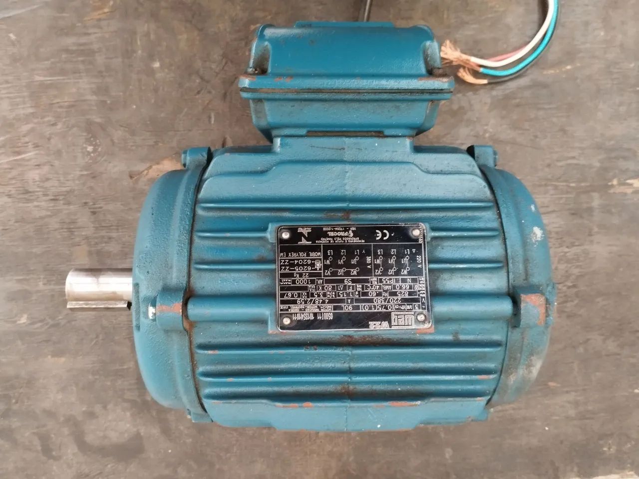 Motor 1CV/8Polos, Weg, trifásico  - Foto 3