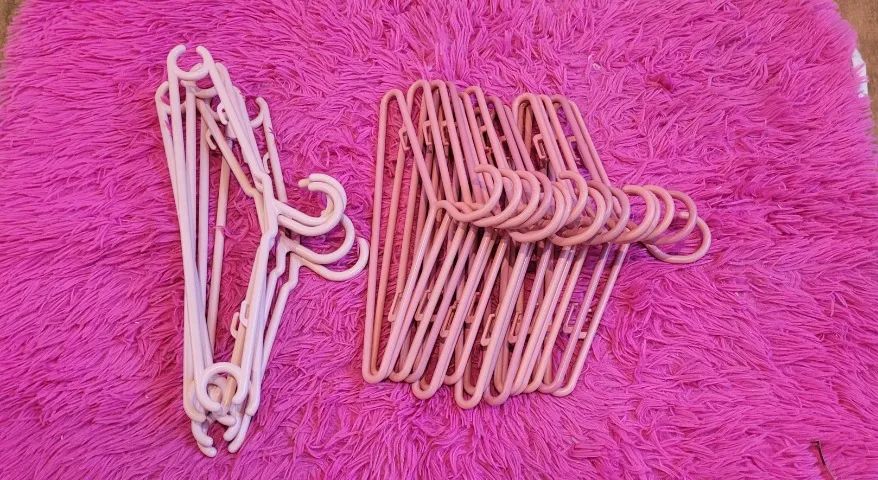 Kit com 20 cabides infantis