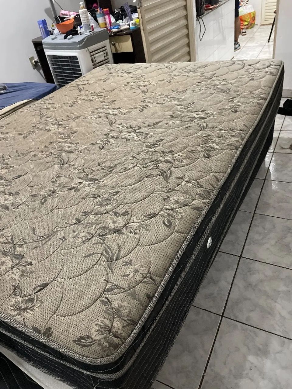 Cama de casal 64386072333697121