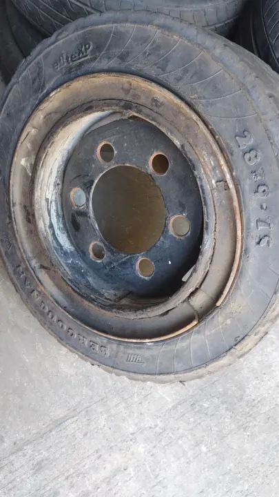 pneu macico empilhadeira usado montado vom rida - Foto 2