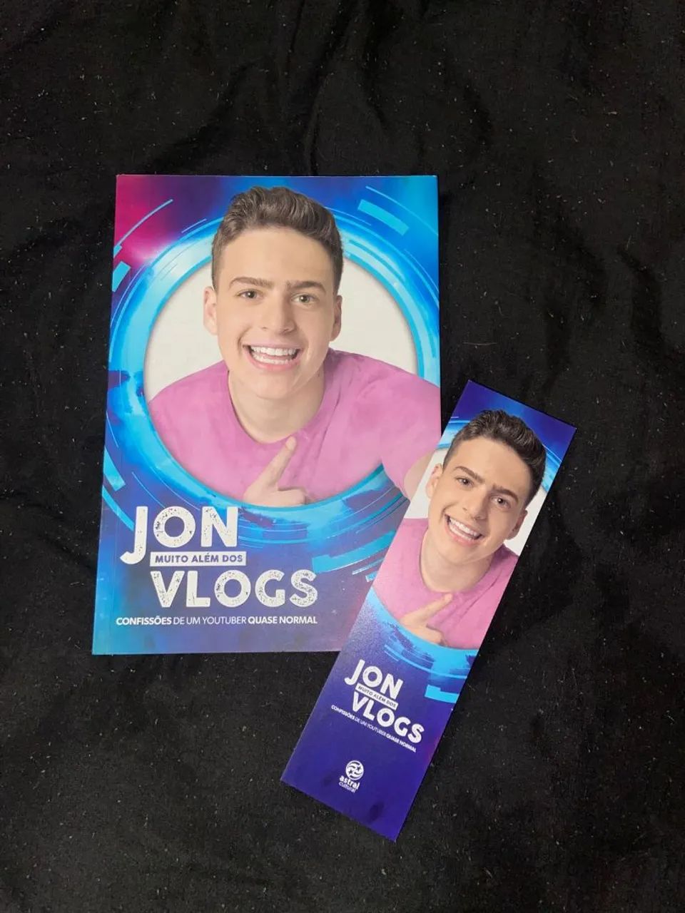 Livro Jon Vlogs - Muito Além dos Vlogs