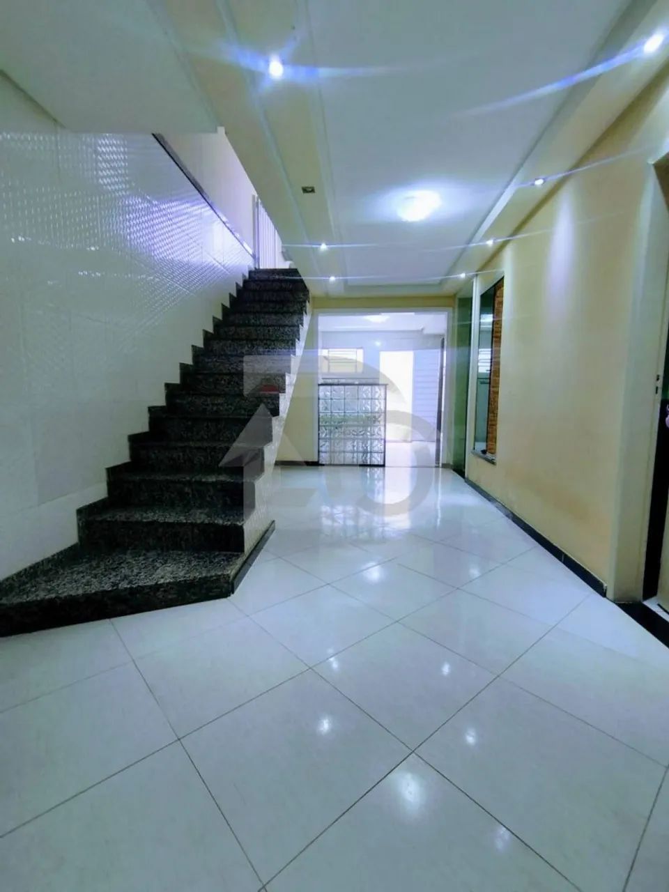 Casa Para Vender com 5 quartos no bairro Palestina em Aracaju - Foto 2