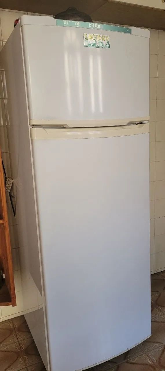 Geladeira Consul 334litros