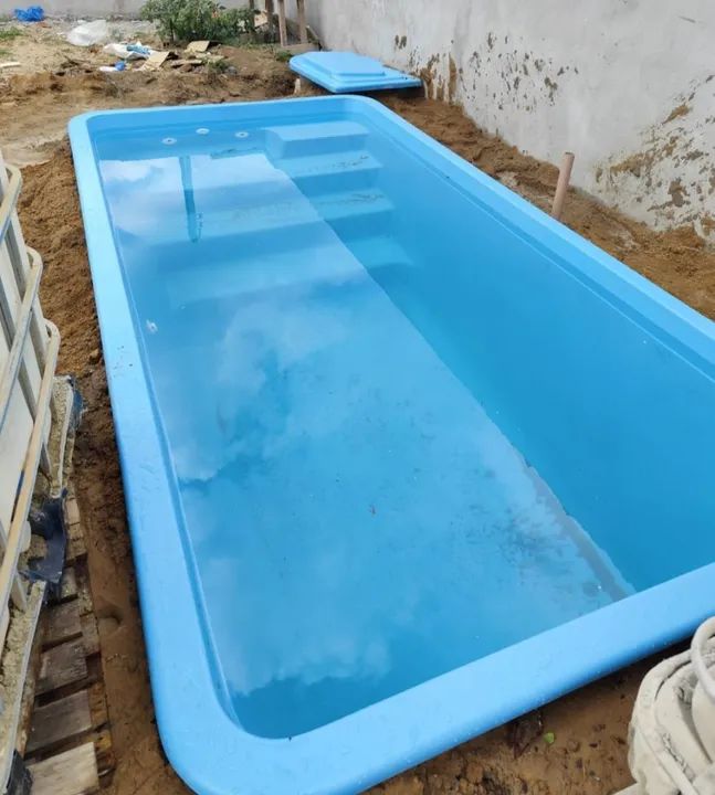 Piscina de fibra de 4 mts para seu lazer! R$ 9.490 a vista ou no cartão com juros da op - Foto 2