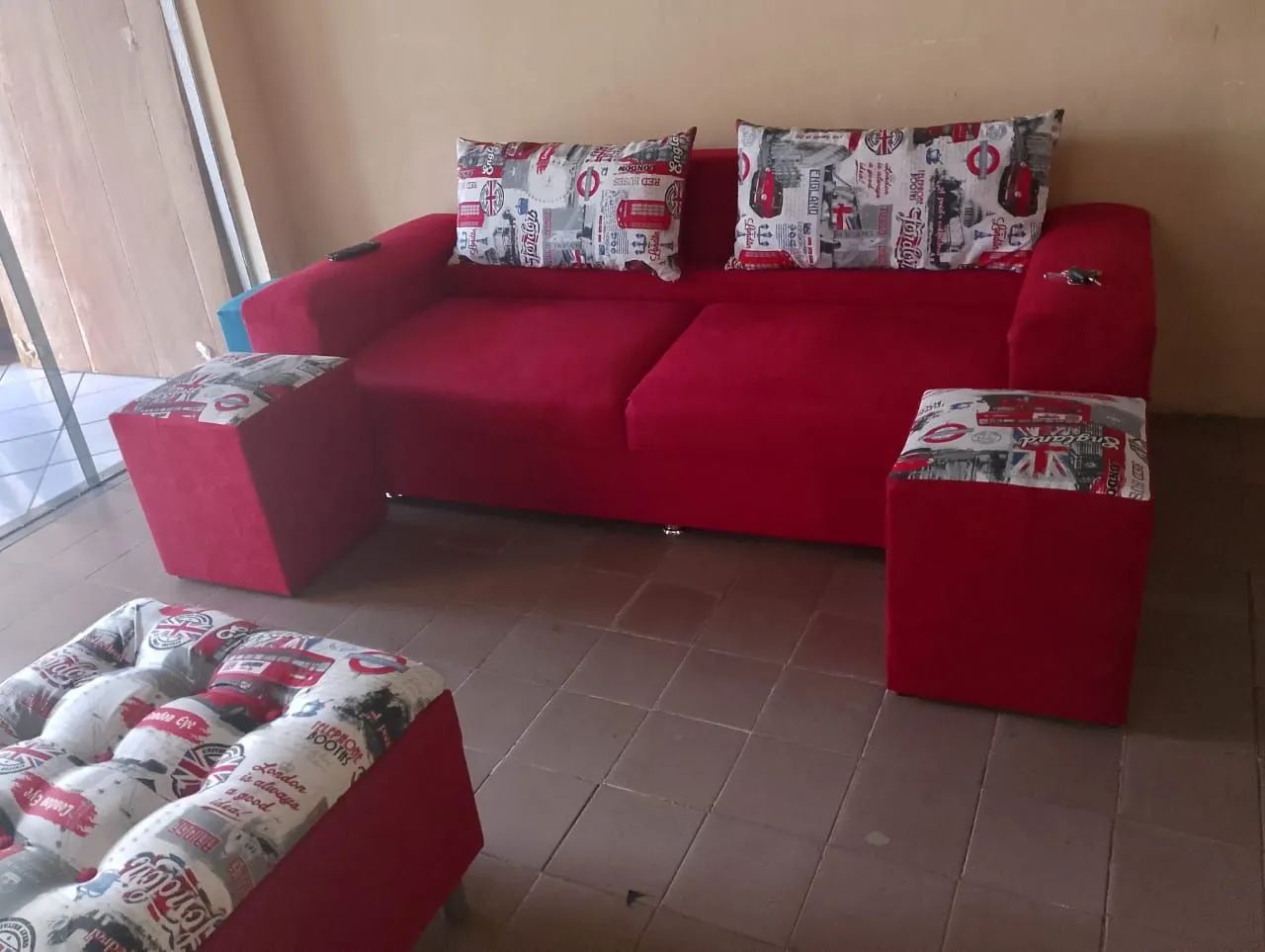 Sofa 2 lugares sob medida cor da sua preferência  - Foto 3