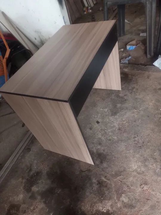 Mesa de Escritório em MDF Amadeirado