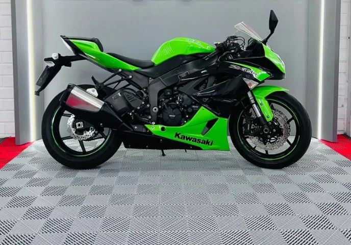 Kawasaki Zx-6r 600cc 2012 - 1477736201 | OLX