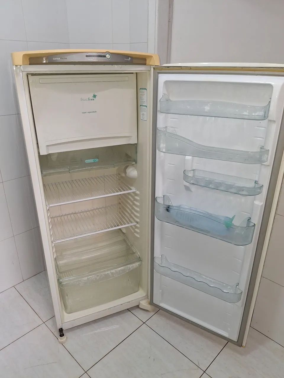 Geladeira cônsul 