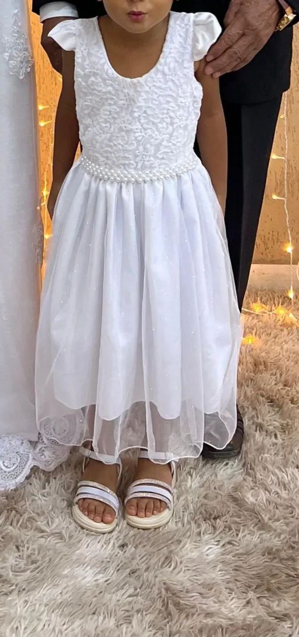 Vestido branco infantil 4 ou 5 anos 