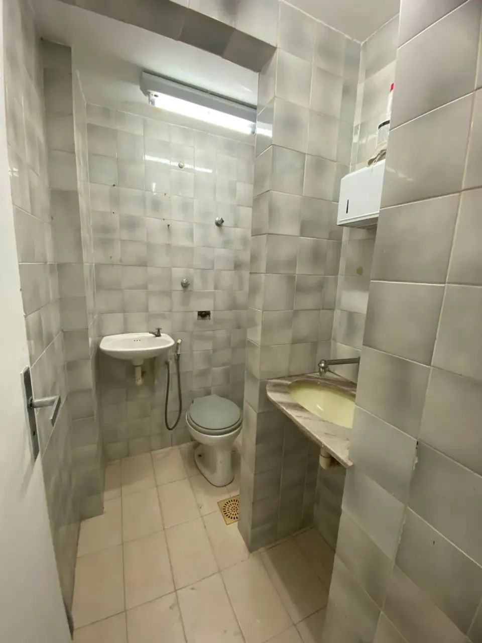 SALA COMERCIAL NO ED. ELDORADO · AV. BRIGADEIRO LIMA E SILVA · BEM ILUMINADA · R$. 1.000,0 - Foto 10
