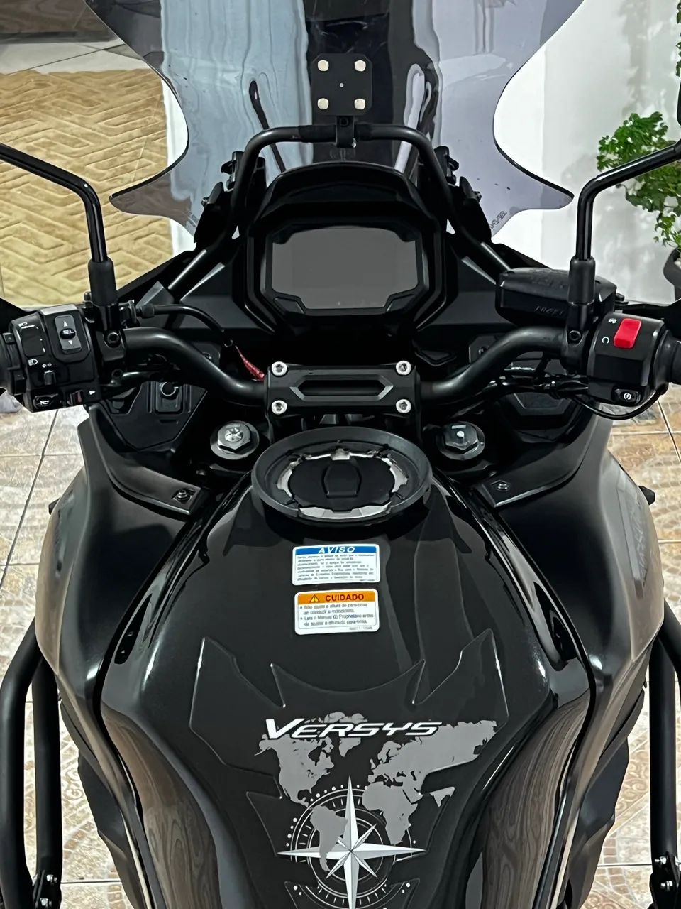 Versys 650 2023 - Foto 2