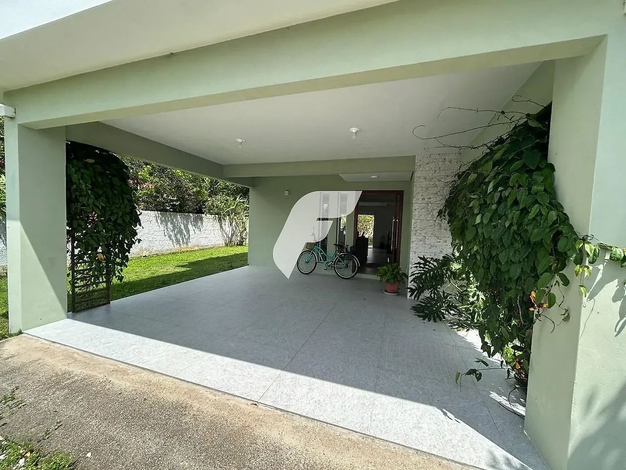 Casa 5 dormitórios sendo 4 suítes Ribeirão da Ilha - Foto 4