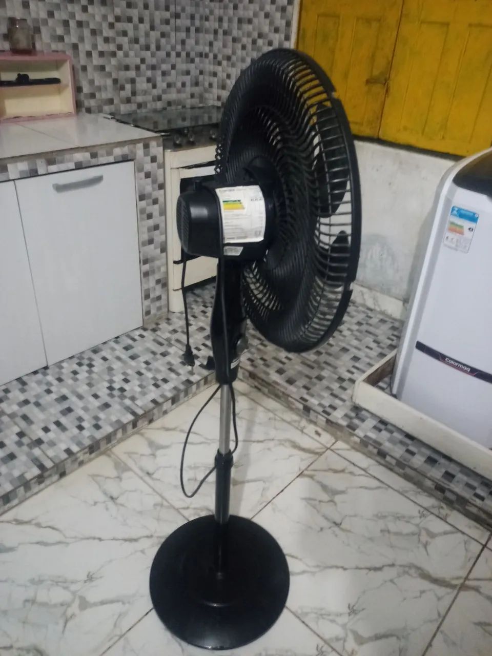 O ventilador de pé