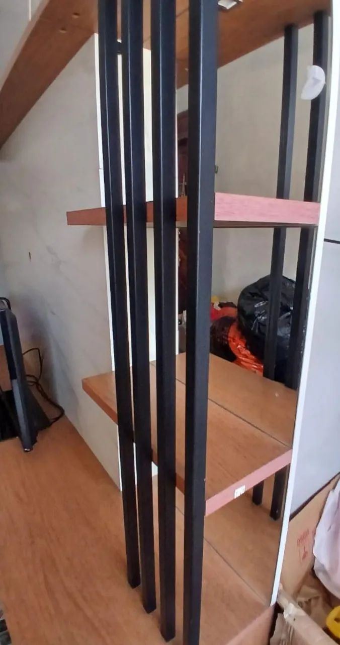 VENDO UMA ESTANTE PARA LIVROS E TV - Foto 4